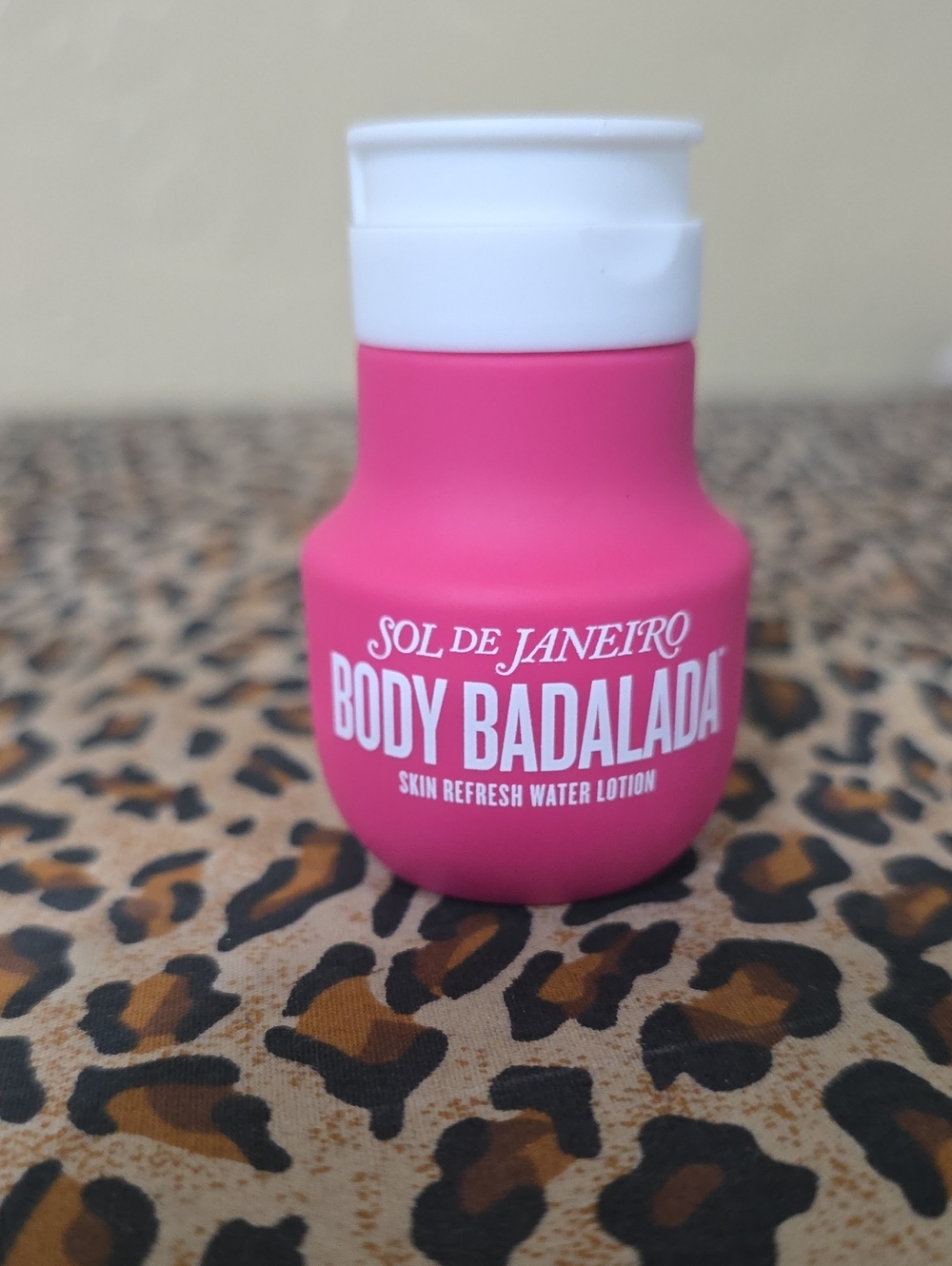 Sol de Janeiro Pink Body Badalada Skin Refresh Water Lotion